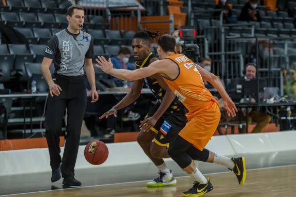 1轮焦点对 1轮焦点对