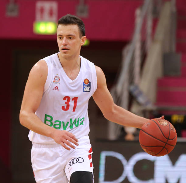 的要求越来 的要求越来