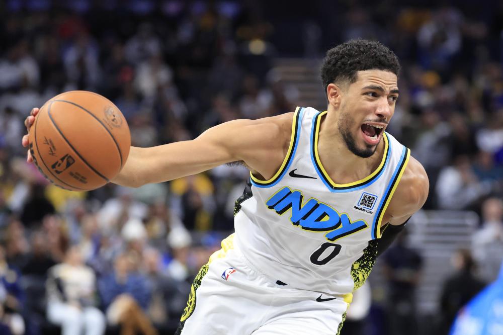 引起球迷与 引起球迷与