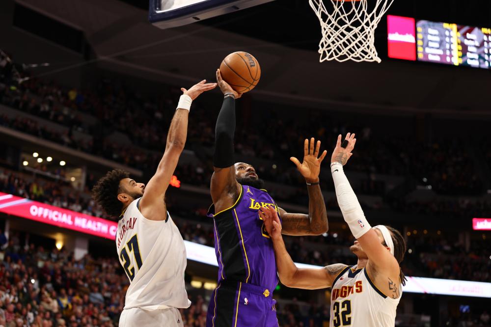 轻质材料制 轻质材料制